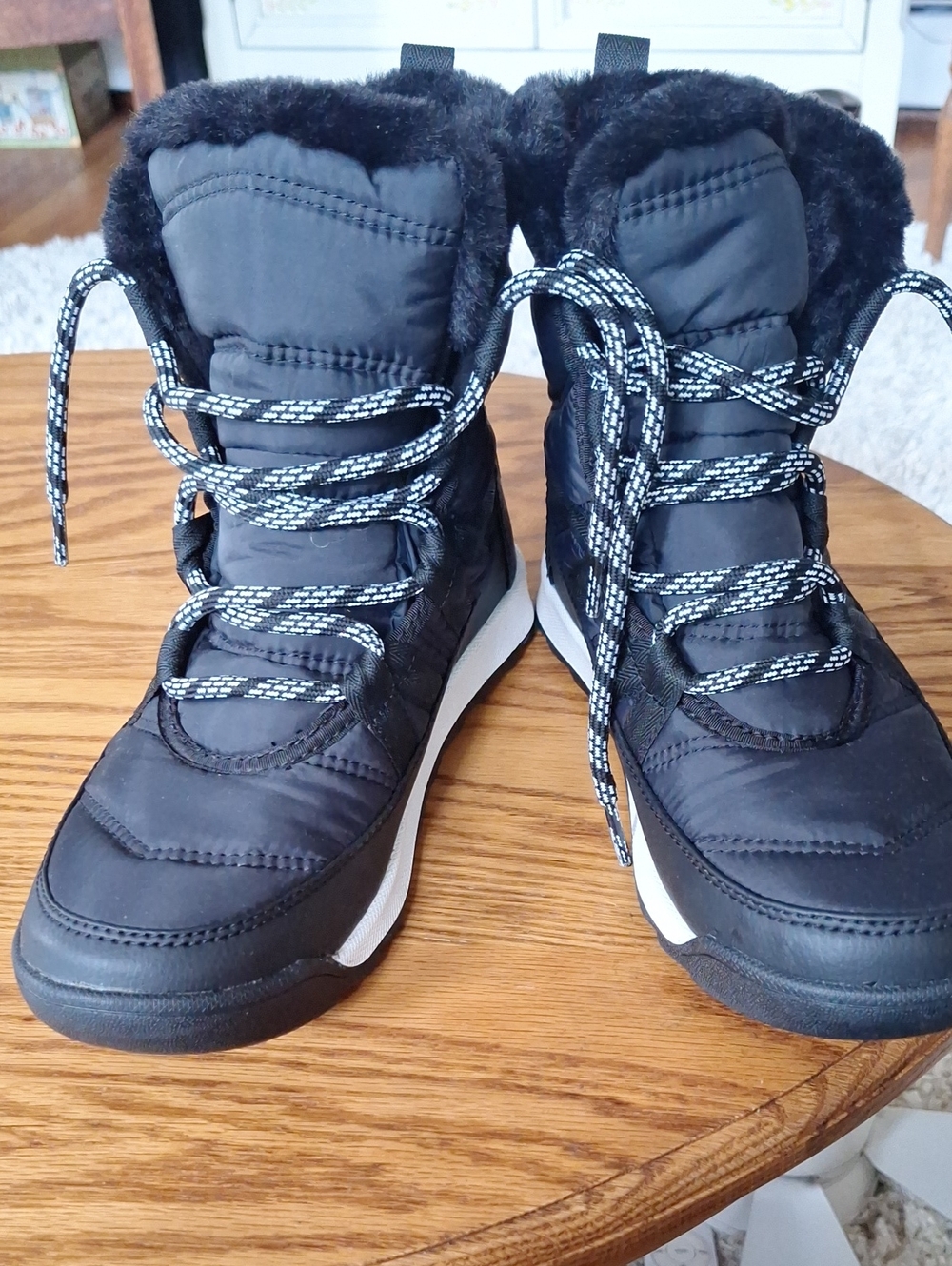 Sorel Black Faux-Fur Lined Women's Boot Label